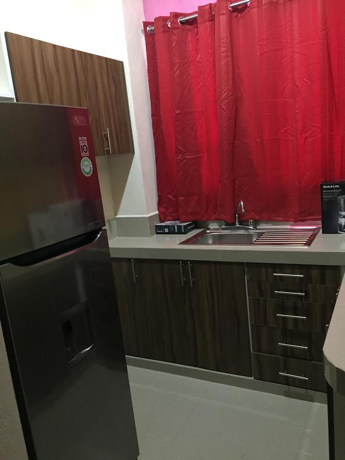 Hotel Suites La Roca كانكون المظهر الخارجي الصورة