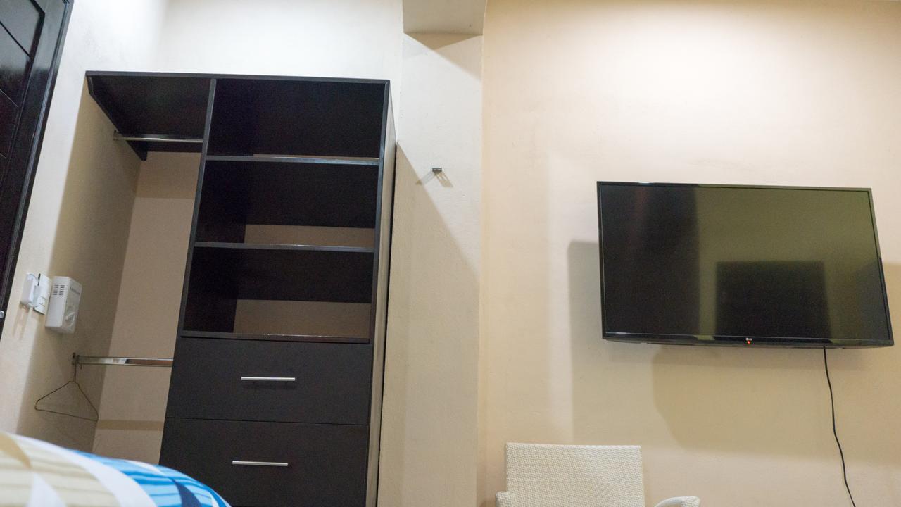 Hotel Suites La Roca كانكون المظهر الخارجي الصورة