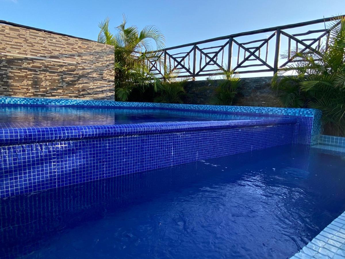 Hotel Suites La Roca كانكون المظهر الخارجي الصورة