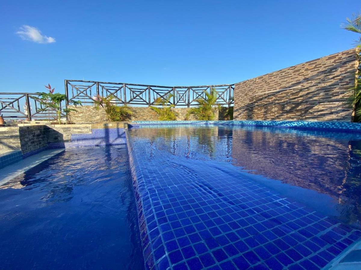 Hotel Suites La Roca كانكون المظهر الخارجي الصورة